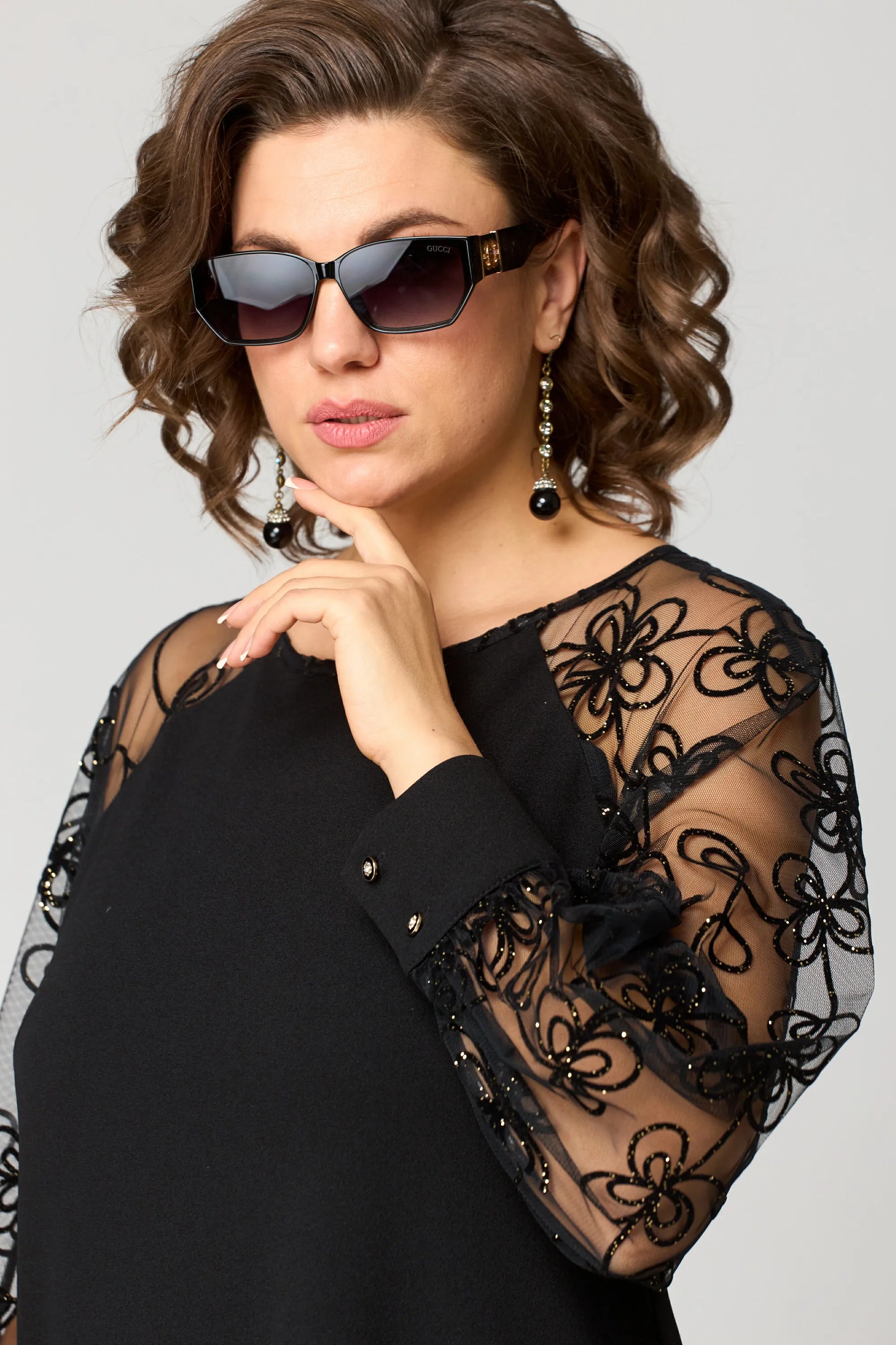 EDYTH | Lace dress with split sleeves