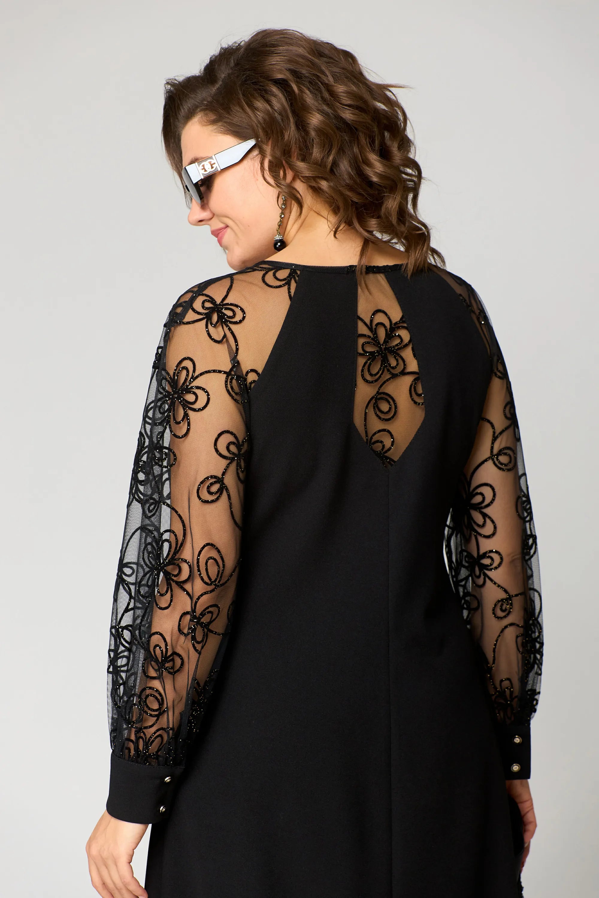 EDYTH | Lace dress with split sleeves