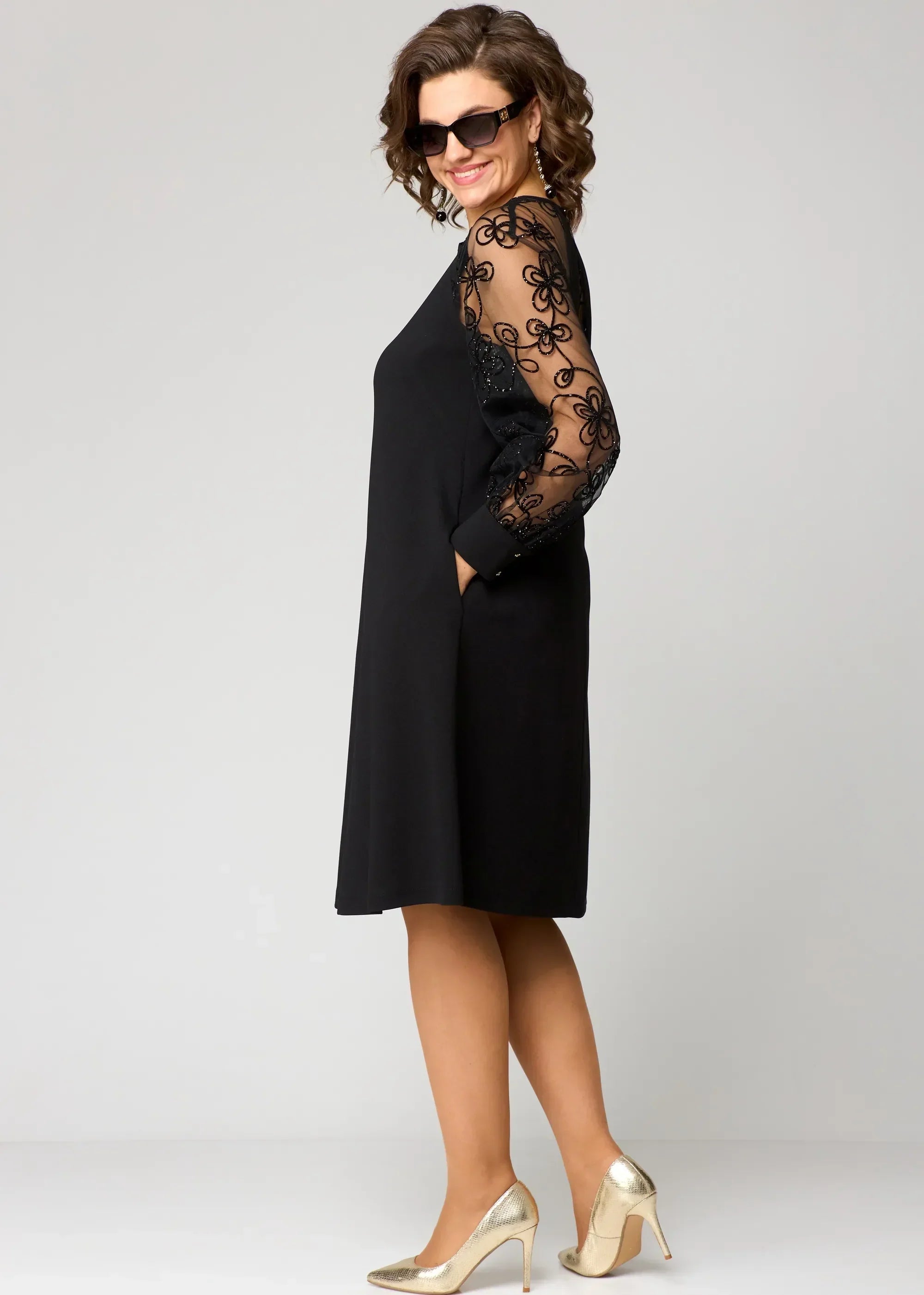 EDYTH | Lace dress with split sleeves